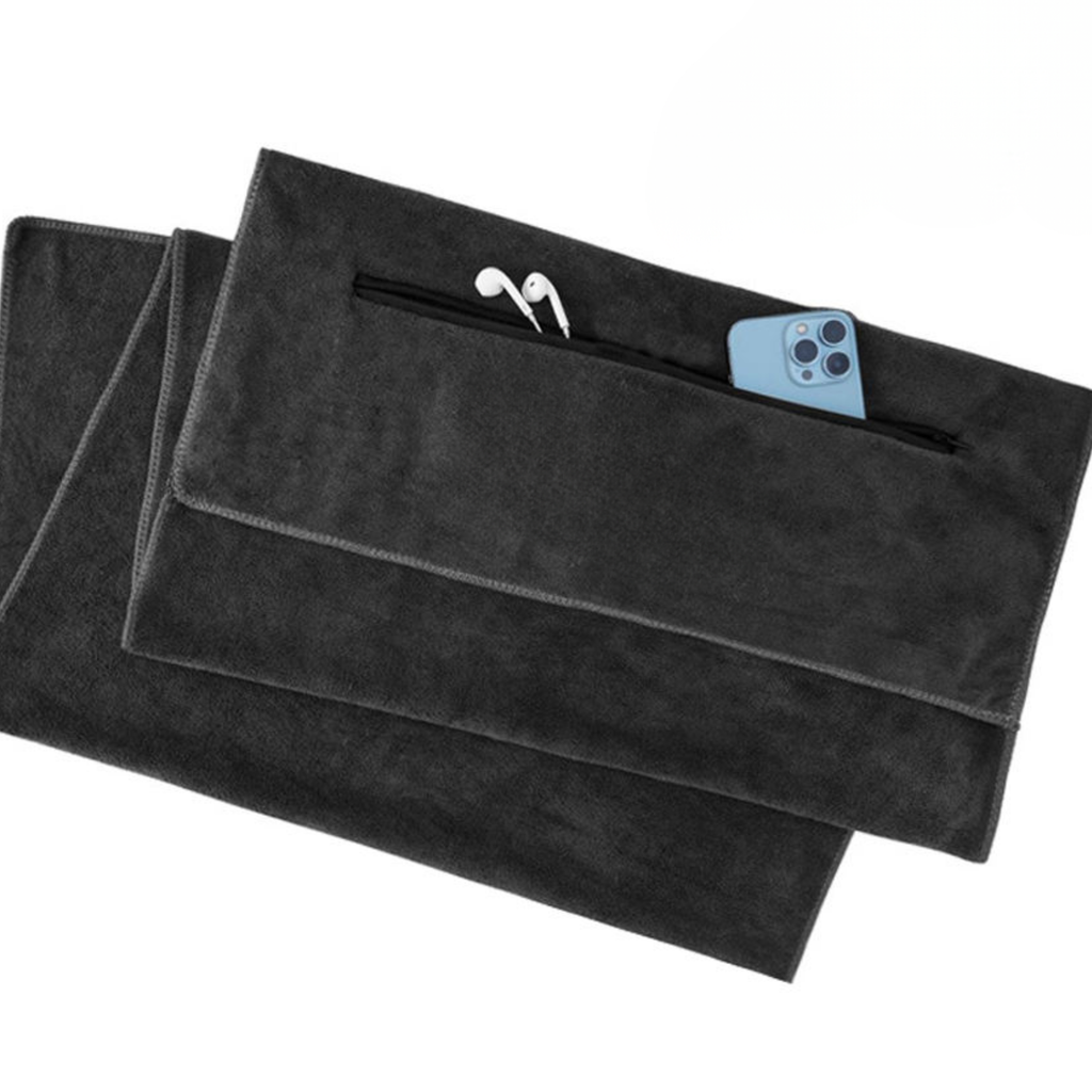 Sports Towel with Zipper Pouch